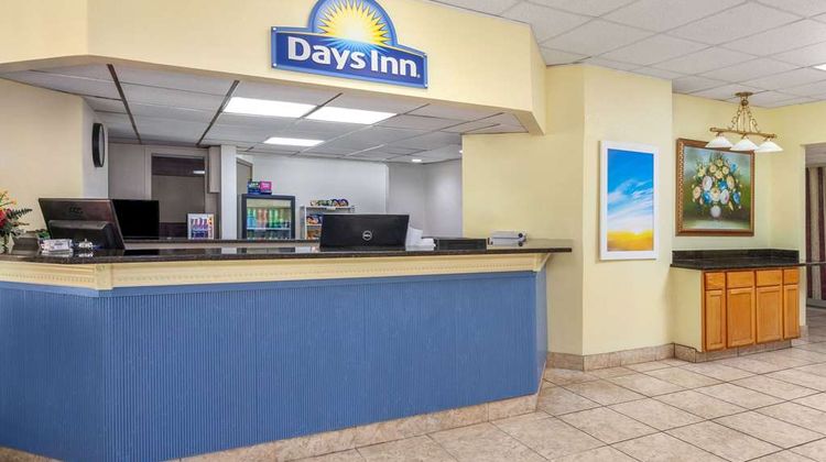 Days Inn Shelby Lobby