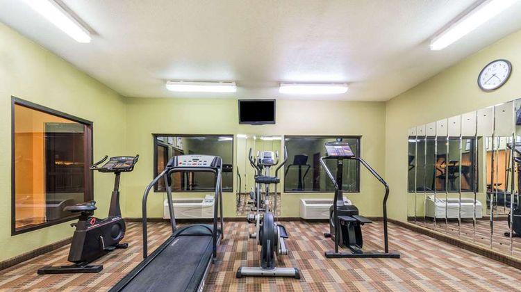 Super 8 Fort Worth North Health