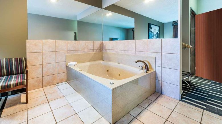 <b>Super 8 Fort Worth North Suite</b>. Images powered by <a href="https://iceportal.shijigroup.com/" title="IcePortal" target="_blank">IcePortal</a>.
