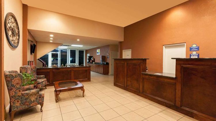 Days Inn Oklahoma City Fairground Lobby