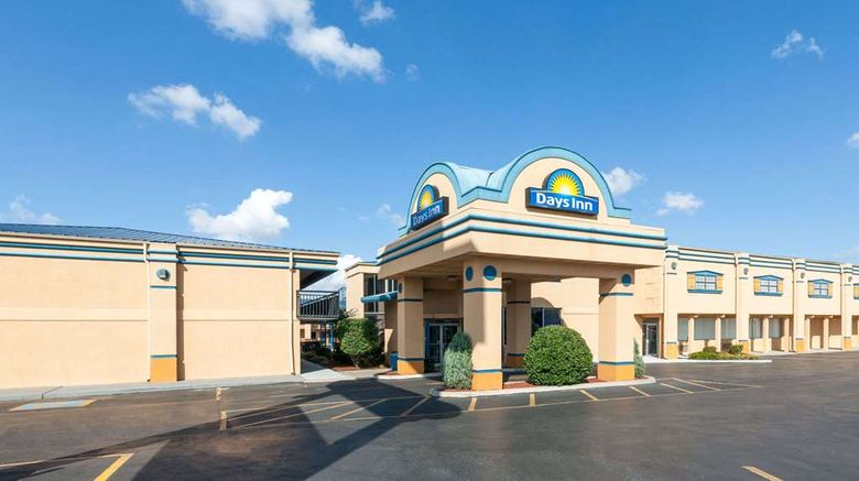 <b>Days Inn Oklahoma City Fairground Exterior</b>. Images powered by <a href="https://iceportal.shijigroup.com/" title="IcePortal" target="_blank">IcePortal</a>.