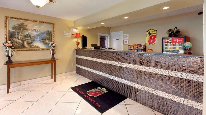 <b>Super 8 College Park/Atlanta Airport W Lobby</b>. Images powered by <a href="https://iceportal.shijigroup.com/" title="IcePortal" target="_blank">IcePortal</a>.