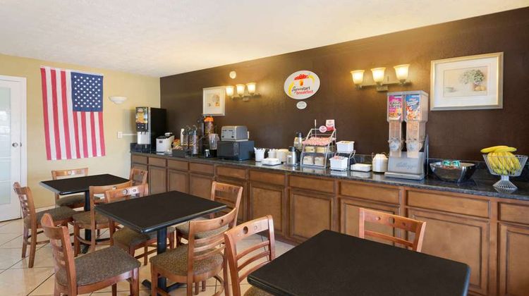 Super 8 College Park/Atlanta Airport W Restaurant
