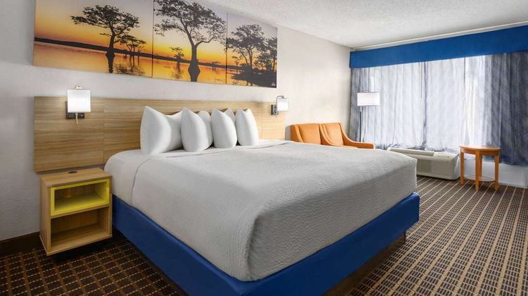 Days Inn Waycross Room