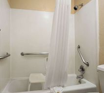 Days Inn Irving Room