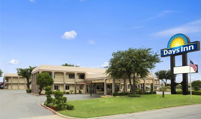 Days Inn Irving Exterior