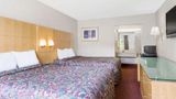 Days Inn Greensboro Airport Room
