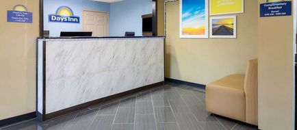 Days Inn Greensboro Airport Lobby