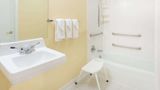 Days Inn Staunton/ Mint Springs Room