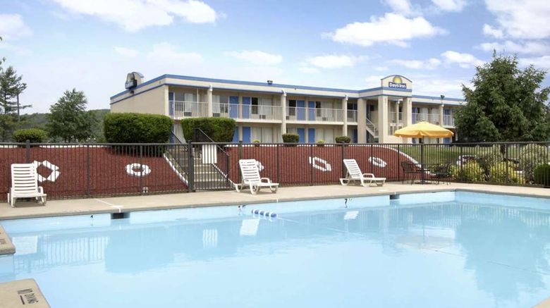 <b>Days Inn Staunton/ Mint Springs Pool</b>. Images powered by <a href="https://iceportal.shijigroup.com/" title="IcePortal" target="_blank">IcePortal</a>.