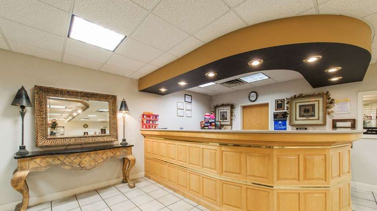 Days Inn Elizabethtown Lobby