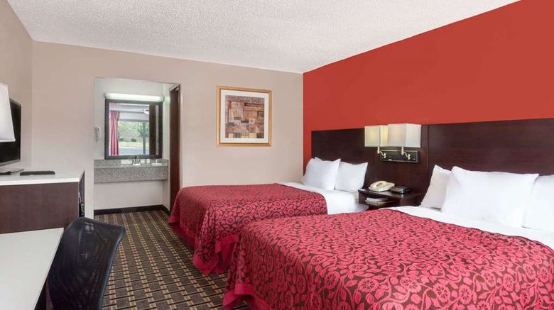 <b>Days Inn by Wyndham Cullman Room</b>. Images powered by <a href="https://iceportal.shijigroup.com/" title="IcePortal" target="_blank">IcePortal</a>.