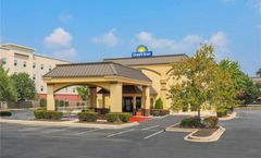Days Inn by Wyndham Newark Wilmington