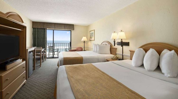 Days Inn Daytona Oceanfront Room