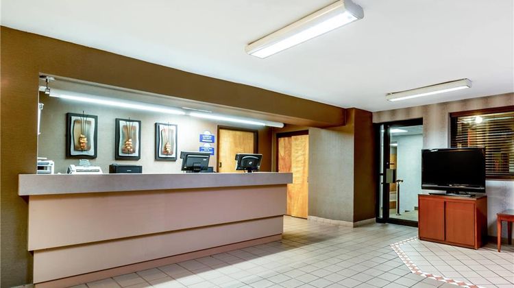 Days Inn Vineland Lobby