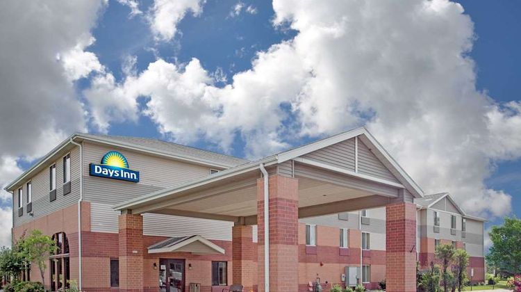 Days Inn Madison Northeast Exterior