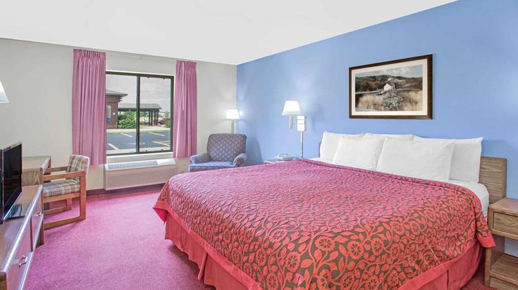 Days Inn Madison Northeast Room