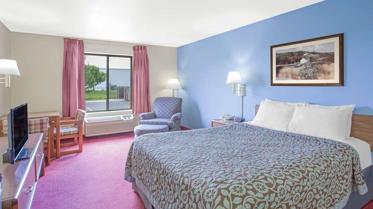 Days Inn Madison Northeast Room
