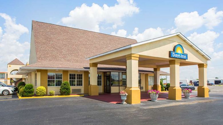 Days Inn Blytheville Exterior. Images powered by <a href="https://iceportal.shijigroup.com" target="_blank" rel="noopener">Ice Portal</a>.