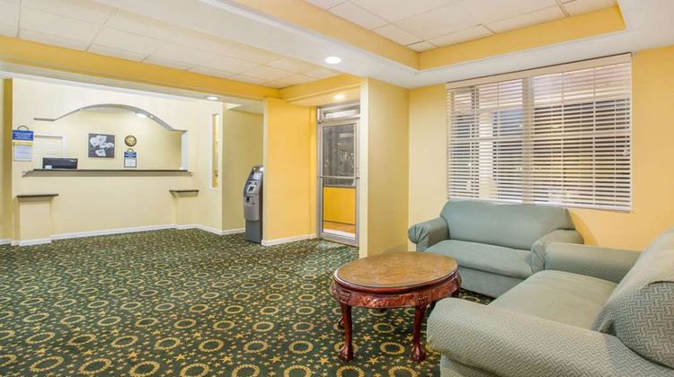 Days Inn Blytheville Lobby