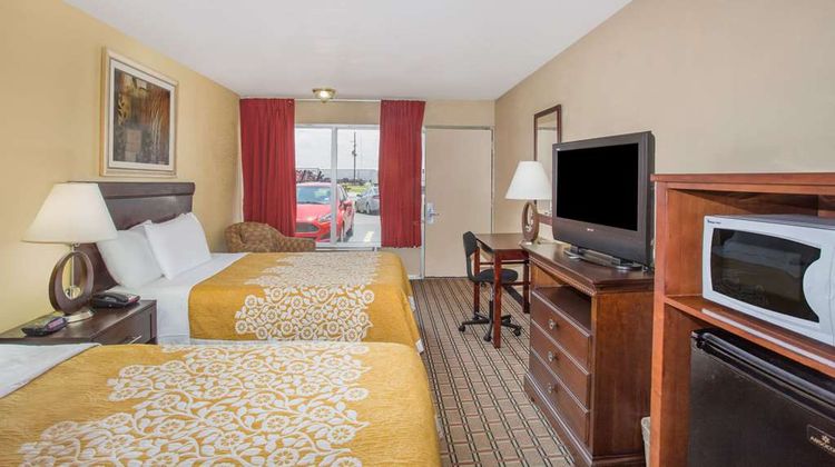Days Inn Blytheville Room