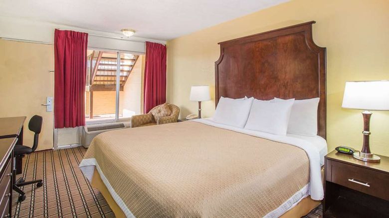 <b>Days Inn Blytheville Room</b>. Images powered by <a href="https://iceportal.shijigroup.com/" title="IcePortal" target="_blank">IcePortal</a>.