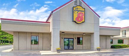 Super 8 Indianapolis South Exterior