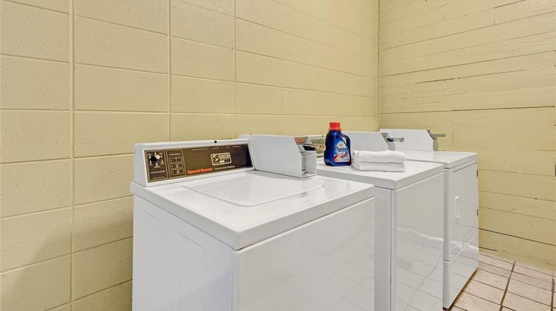 <b>Super 8 Indianapolis South Other</b>. Images powered by <a href="https://iceportal.shijigroup.com/" title="IcePortal" target="_blank">IcePortal</a>.
