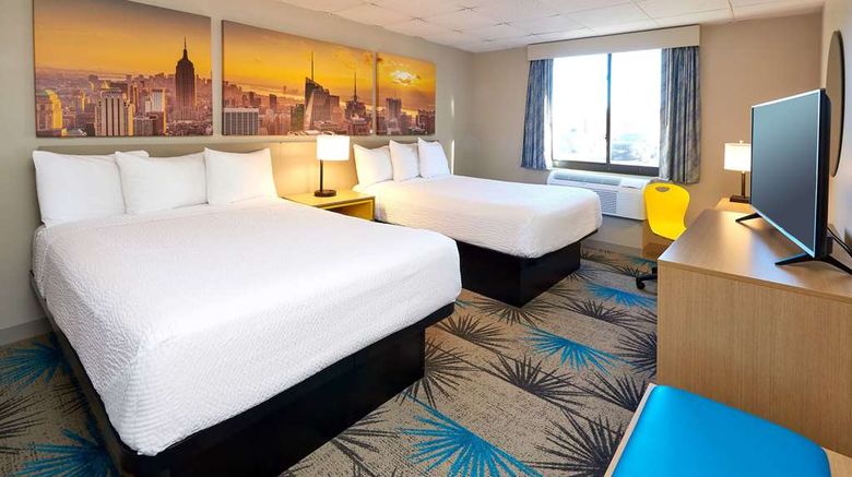 <b>Days Inn Parsippany Room</b>. Images powered by <a href="https://iceportal.shijigroup.com/" title="IcePortal" target="_blank">IcePortal</a>.