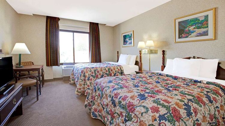 Days Inn Parsippany Room
