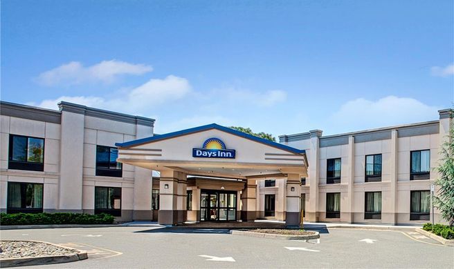 Days Inn Parsippany Exterior