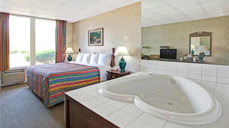 <b>Days Inn Parsippany Suite</b>. Images powered by <a href="https://iceportal.shijigroup.com/" title="IcePortal" target="_blank">IcePortal</a>.