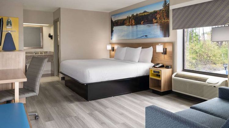 Days Inn Weldon Roanoke Rapids Room
