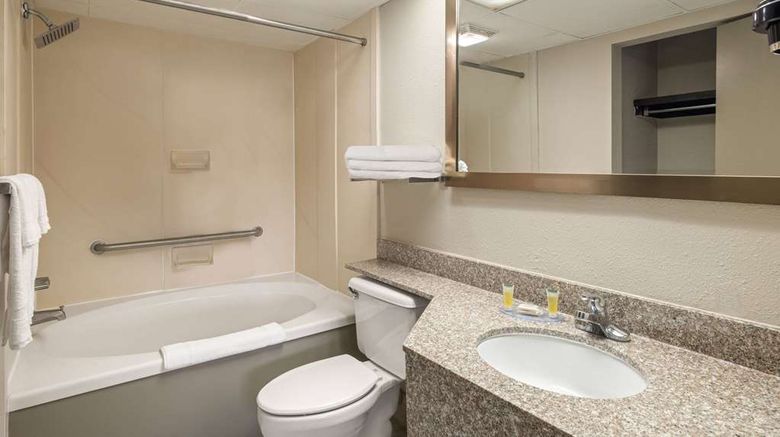 <b>Days Inn Weldon Roanoke Rapids Suite</b>. Images powered by <a href="https://iceportal.shijigroup.com/" title="IcePortal" target="_blank">IcePortal</a>.