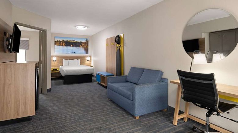 <b>Days Inn Weldon Roanoke Rapids Suite</b>. Images powered by <a href="https://iceportal.shijigroup.com/" title="IcePortal" target="_blank">IcePortal</a>.