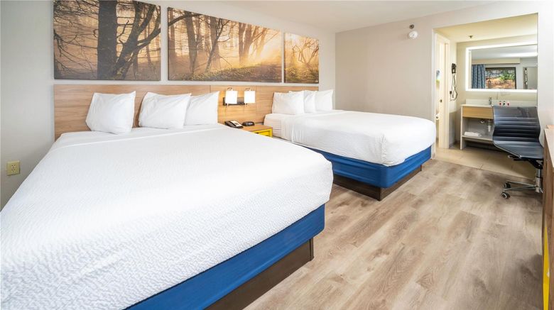 <b>Days Inn Atlanta Stone Mountain Room</b>. Images powered by <a href="https://iceportal.shijigroup.com/" title="IcePortal" target="_blank">IcePortal</a>.