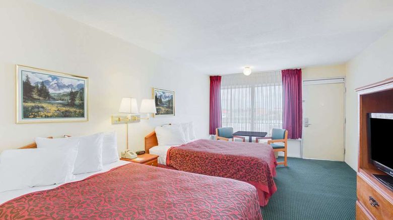 <b>Days Inn Newport Room</b>. Images powered by <a href="https://iceportal.shijigroup.com/" title="IcePortal" target="_blank">IcePortal</a>.