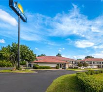 Days Inn Augusta Wheeler Road Exterior