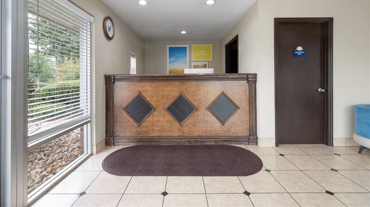 Days Inn Augusta Wheeler Road Lobby