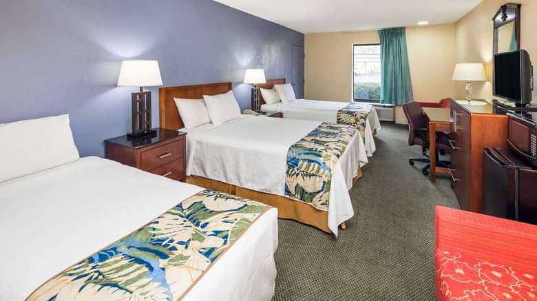 <b>Days Inn Walterboro Room</b>. Images powered by <a href="https://iceportal.shijigroup.com/" title="IcePortal" target="_blank">IcePortal</a>.