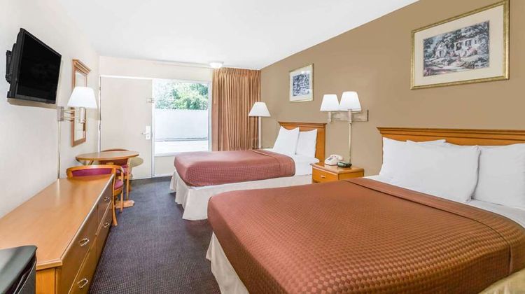 Days Inn Christiansburg Room