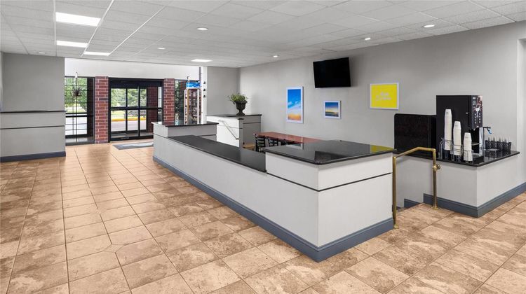 Days Inn Gettysburg Lobby