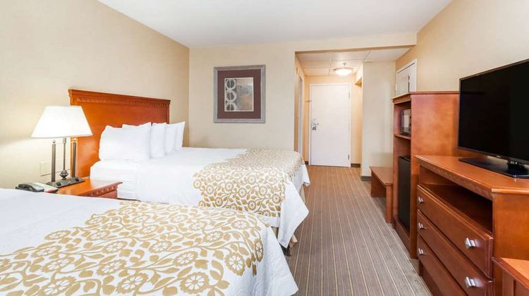 Days Inn Windsor Locks Bradley Intl Arpt Room