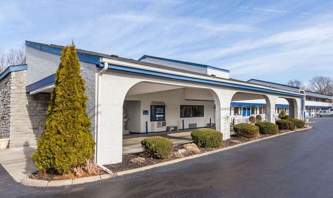 Days Inn Kent - Akron Exterior