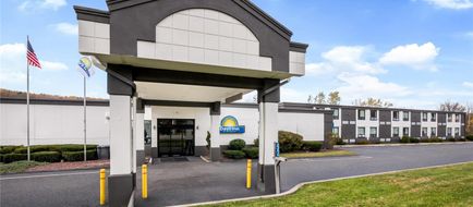 Days Inn Liberty Exterior