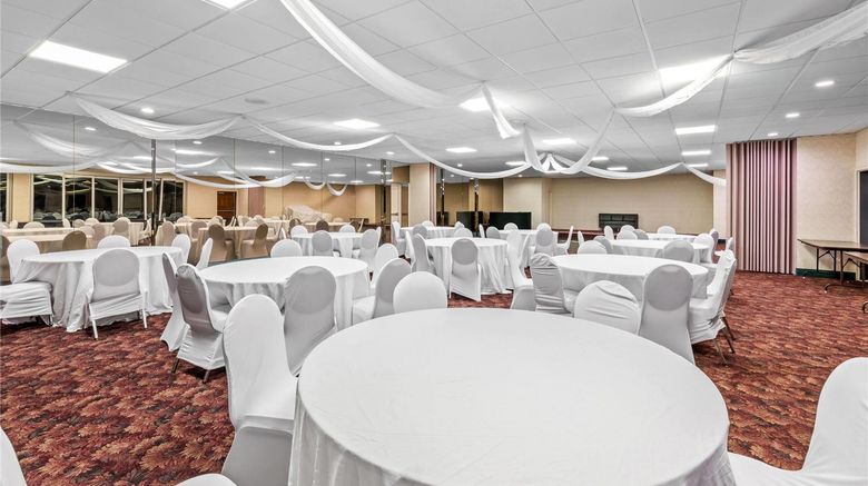 <b>Days Inn Liberty Meeting</b>. Images powered by <a href="https://iceportal.shijigroup.com/" title="IcePortal" target="_blank">IcePortal</a>.