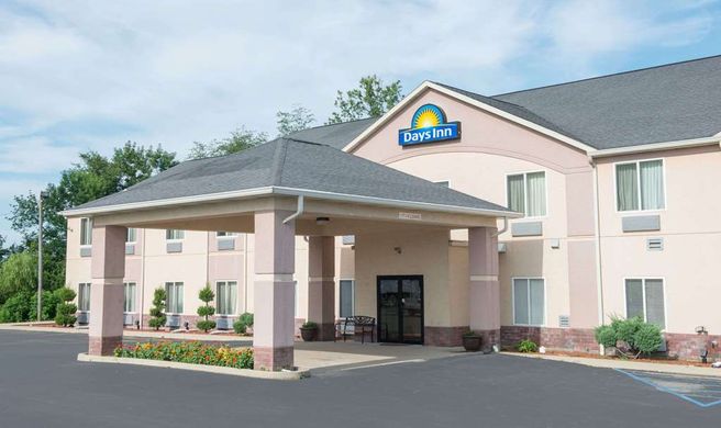 Days Inn Sullivan Exterior