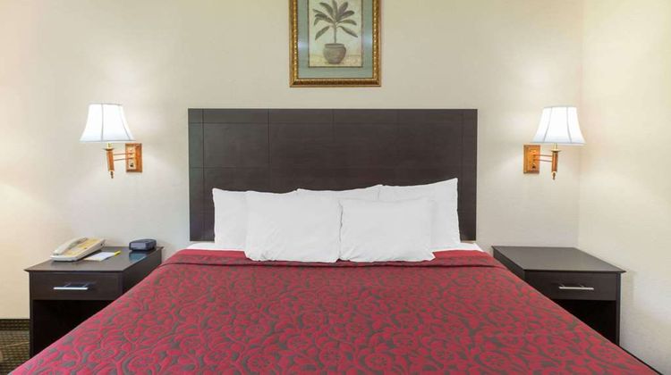 Days Inn Sullivan Room