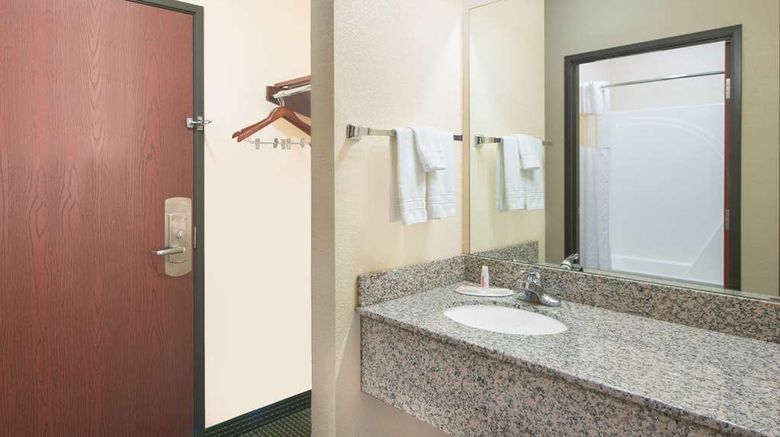<b>Days Inn Sullivan Room</b>. Images powered by <a href="https://iceportal.shijigroup.com/" title="IcePortal" target="_blank">IcePortal</a>.