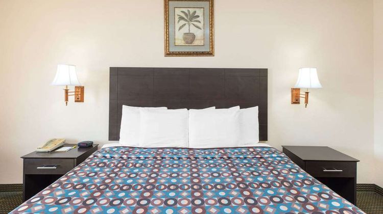Days Inn Sullivan Room